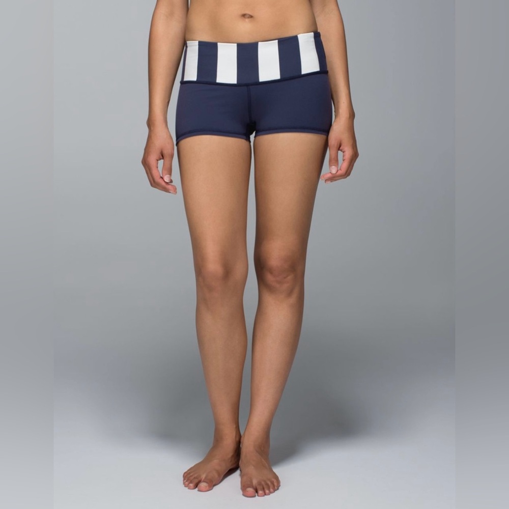 ✨HOST PICK X3✨Lululemon Boogie mini shorts